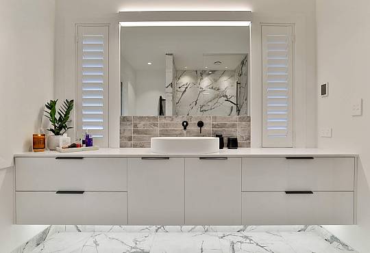 The Palms Villa - Vanity