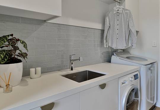 Loxton Lane - Laundry